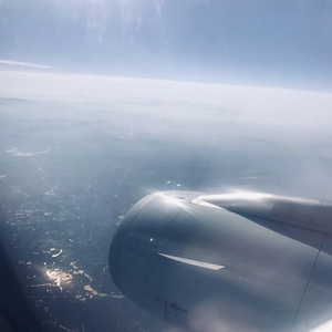 浅井舞香Av一区二区
